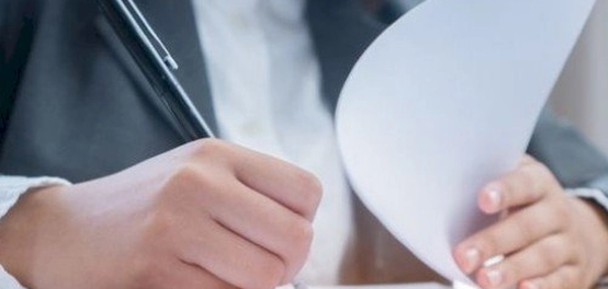 الإجازات الاستثنائية في قانون العمل الأردني: دليل شامل