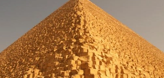 أسرار الأهرامات المصرية وكيفية بنائها