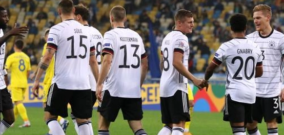 تاريخ الدوري الألماني: الأندية الأكثر تتويجًا في البوندسليغا