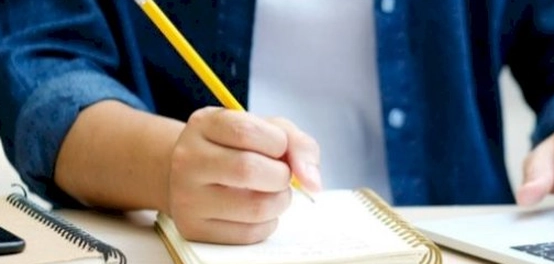 الأبعاد والمؤشرات في البحث العلمي: دليل شامل