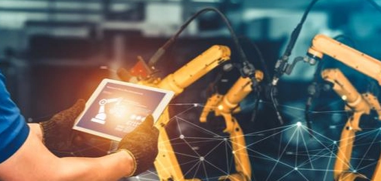 تطبيقات الروبوتات في الصناعة الحديثة