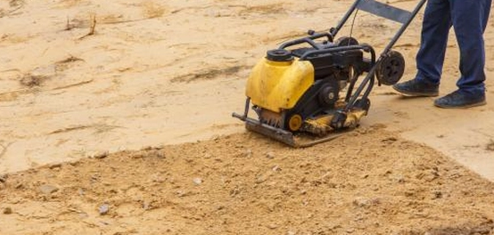 استخدامات الرمال في الحياة اليومية والصناعة