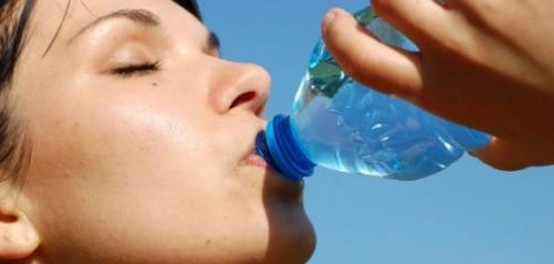 أهمية الماء واستخداماته في حياتنا اليومية