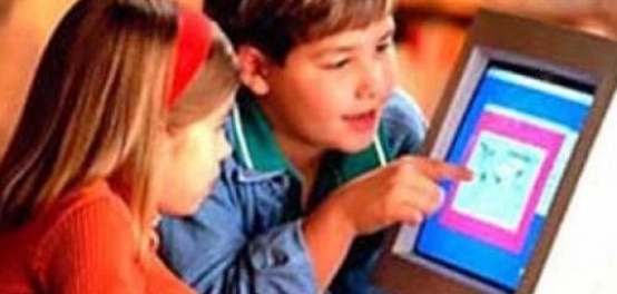 استخدام الإنترنت في التعليم: فوائد وتطبيقات