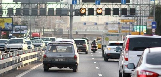 أهمية احترام قوانين السير والسلامة المرورية