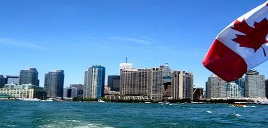 استكشاف كندا: معلومات أساسية ووجهات سياحية