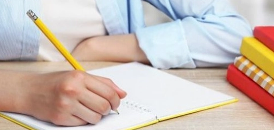 تمييز الإعراب عن البناء في اللغة العربية