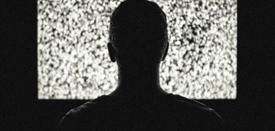 تأثير العنف في الإعلام المعاصر