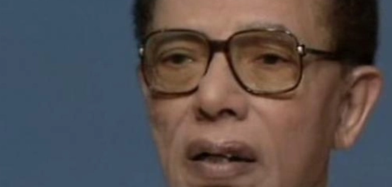 الفيلسوف والطبيب مصطفى محمود: رحلة في الفكر والعلم