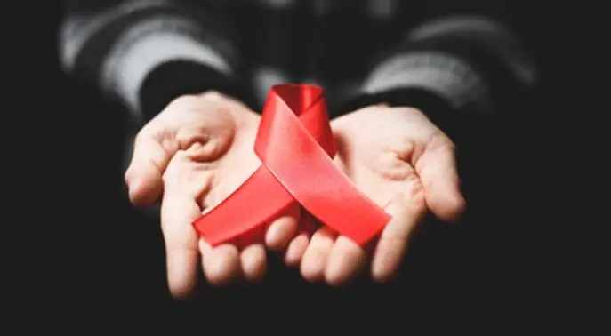 مرض السيدا (الإيدز): دليلك الشامل للوقاية، الأعراض، والعلاج الفعال