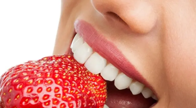 دليل شامل لـ الحفاظ على الأسنان: عادات صحية يومية لابتسامة تدوم!