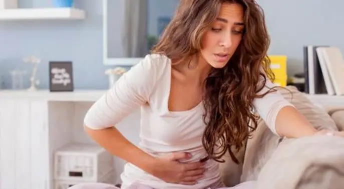النزلة المعوية: دليلك الشامل لـ علاج أعراض النزلة المعوية بطرق منزلية بسيطة وفعالة