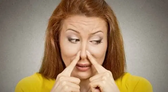 كيف تجعل رائحة برازك أفضل؟ دليل شامل لتغييرات سهلة في نظامك الغذائي
