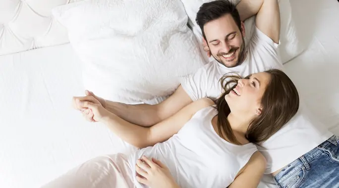فهم النشوة الجنسية: دليل شامل لمراحلها لدى الرجل والمرأة