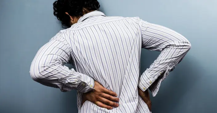 لا تتجاهلها: 5 أعراض أساسية تكشف لك إصابتك بعرق النسا