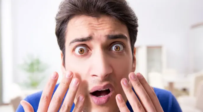 زيادة هرمونات الأنوثة عند الرجال: الأسباب، المخاطر، والعلاج الفعّال