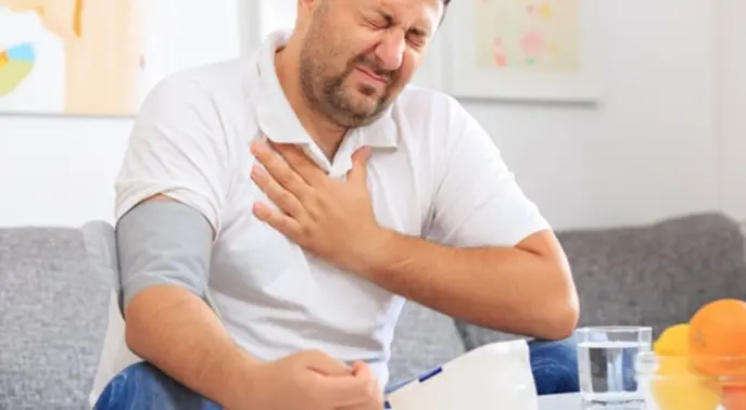 القاتل الصامت: أعراض ضغط الدم المرتفع وكيف تحمي نفسك