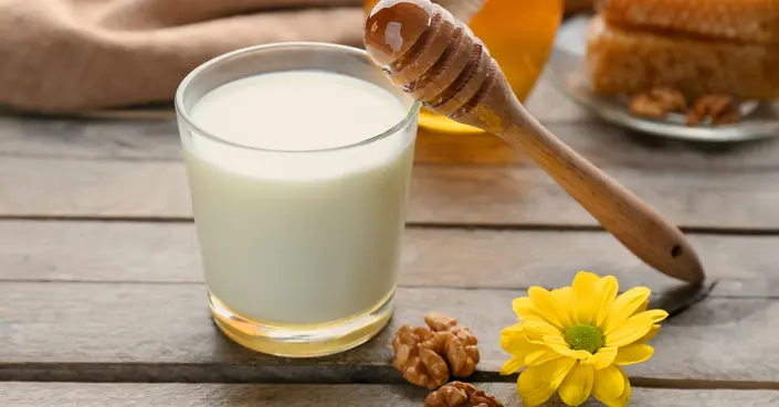 خلطة العسل وأخرى لسرعة القذف: دليلك الطبيعي لحياة حميمية أفضل