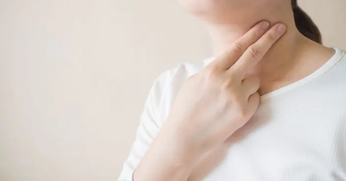 ماذا يخبرك جسدك؟ 9 أسباب صحية رئيسية لتورم الرقبة