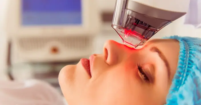 تجميل الوجه بالليزر: اكتشف سر بشرة شابة ومشرقة!