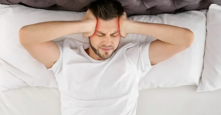 صداع أعلى الرأس: أسباب مزعجة وحلول فعّالة للتخلص منها