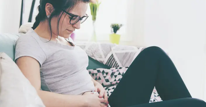 دليل شامل: أعراض برد المعدة المختلفة وكيفية التعامل معها بفعالية