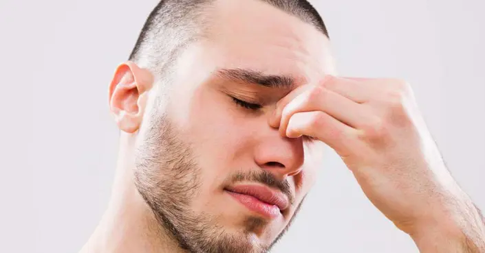 وداعاً لألم الجيوب! دليلك الشامل لـ طرق علاج صداع الجيوب الأنفية والوقاية منه