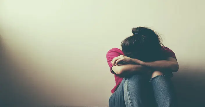 أعراض نقص فيتامين د النفسية: هل يؤثر &#8220;فيتامين الشمس&#8221; على حالتك المزاجية؟