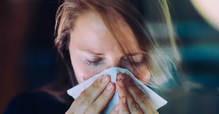 فيروس الإنفلونزا والكورونا المستجد: 5 فروق أساسية يجب أن تعرفها