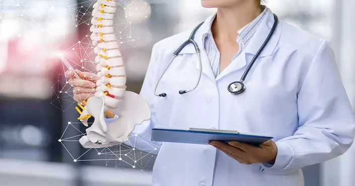 علاج هشاشة العظام: استراتيجيات فعالة لتقوية عظامك وحماية صحتك