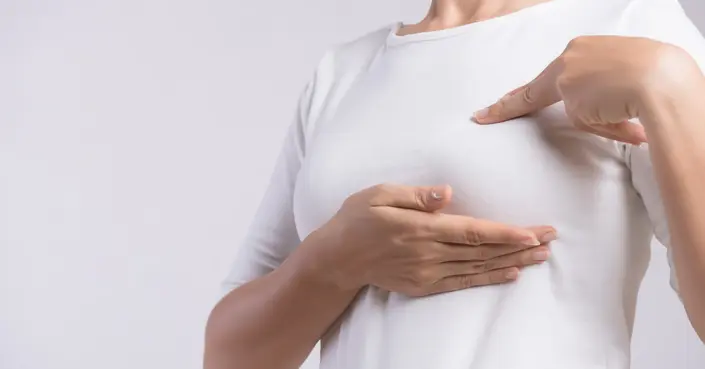 دليل شامل: علاج الحلمة المسطحة أو المقلوبة والتعايش معها