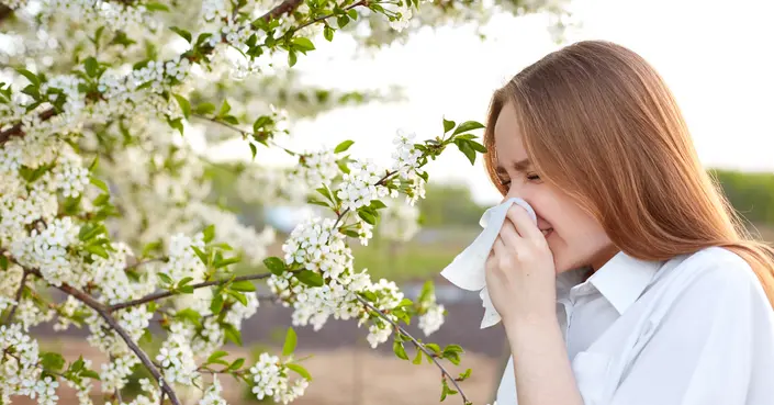 مسببات الحساسية وأعراضها: دليلك الشامل لفهم التحسس والتعامل معه
