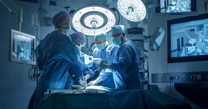 عملية ربط الخصية: دليلك الشامل لإنزال الخصية المعلقة ورعاية طفلك