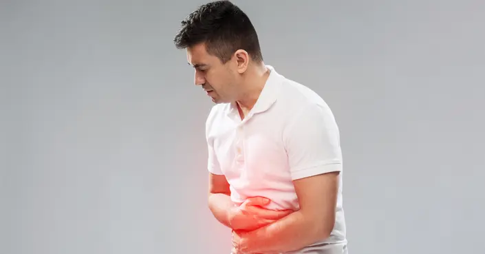 أعراض قرحة المعدة وأبرز أسبابها: دليلك الشامل لفهم وعلاج قرحة المعدة