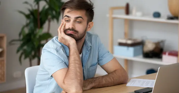 الشعور بالضعف العام: اكتشف الأسباب الشائعة واستعد طاقتك!