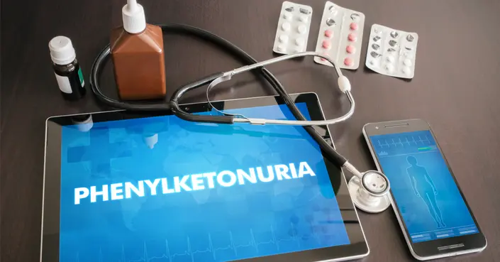 مرض البوال التخلفي (PKU): دليلك الشامل لفهم الأعراض والعلاج