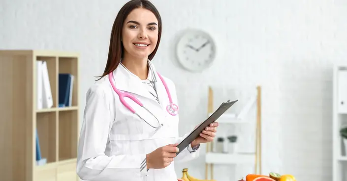 دليل شامل: أنواع الأحماض الأمينية، وظائفها، وأهم مصادرها الغذائية