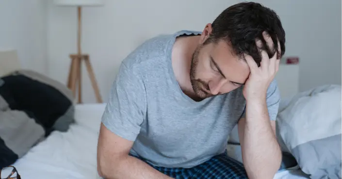 الاكتئاب الصباحي: هل هو مجرد كسل أم حالة تستدعي الانتباه؟ دليلك الشامل