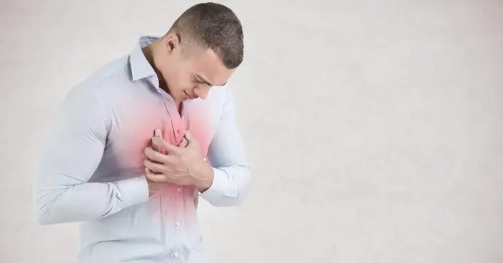 القولون العصبي وتسارع ضربات القلب: هل توجد صلة وماذا تفعل؟