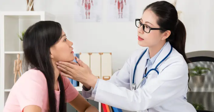 الغدة الدرقية والقلب: فهم تأثير الغدة الدرقية على القلب وأجهزة الجسم الأخرى
