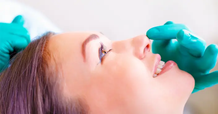 رحلتك نحو التعافي: نصائح وإرشادات أساسية لما بعد عملية تجميل الأنف