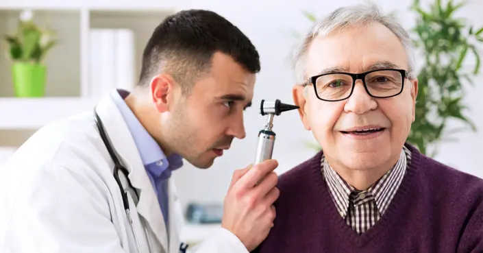 هل يمكن علاج ثقب طبلة الأذن بالليزر؟ دليل شامل لفعاليته وآخر التطورات