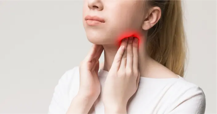 استئصال اللوزتين: هل المخاطر تفوق الفوائد المحتملة؟ دليل شامل