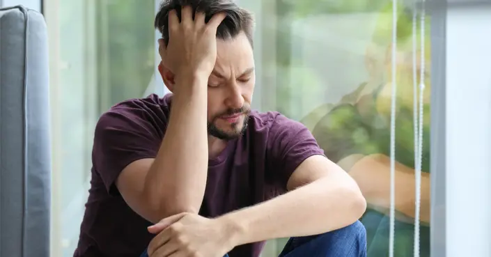 كيفية التعامل مع مريض الاكتئاب: دليلك الشامل لتقديم الدعم الفعّال