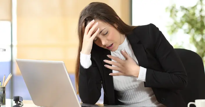 علاج تسارع دقات القلب وضيق التنفس: دليل شامل لراحة فورية ووقاية طويلة الأمد