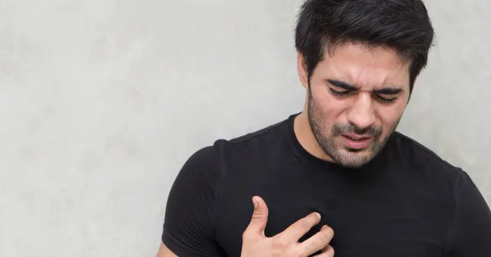 اكتشاف الجانب الخفي: أعراض ارتجاع المريء النفسية وتأثيرها على حياتك