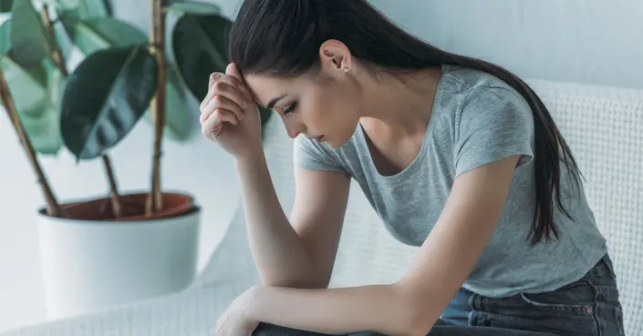 اضطراب ما قبل الطمث الاكتئابي: دليلك الشامل للفهم والتعامل مع PMDD