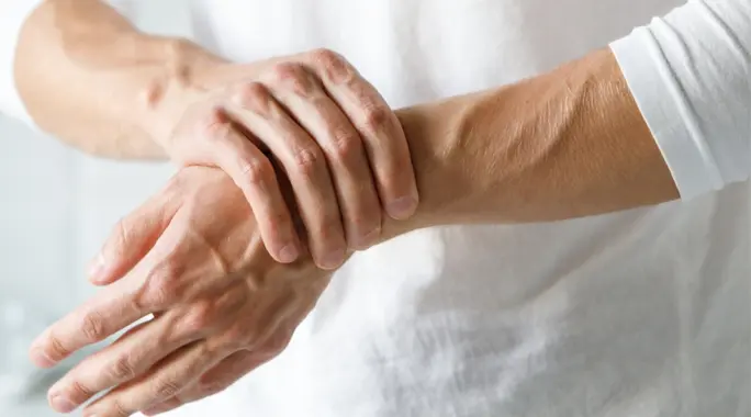 أنواع التهاب المفاصل: دليل شامل لفهم حالتك وأعراضها