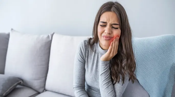 وداعاً لطقطقة الفك: تمارين فعالة لعلاج صوت الفك والألم المصاحب