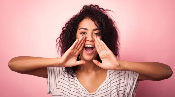 وصفات لتنعيم الصوت طبيعيًا: دليلك الشامل لصوت جذاب وصحي